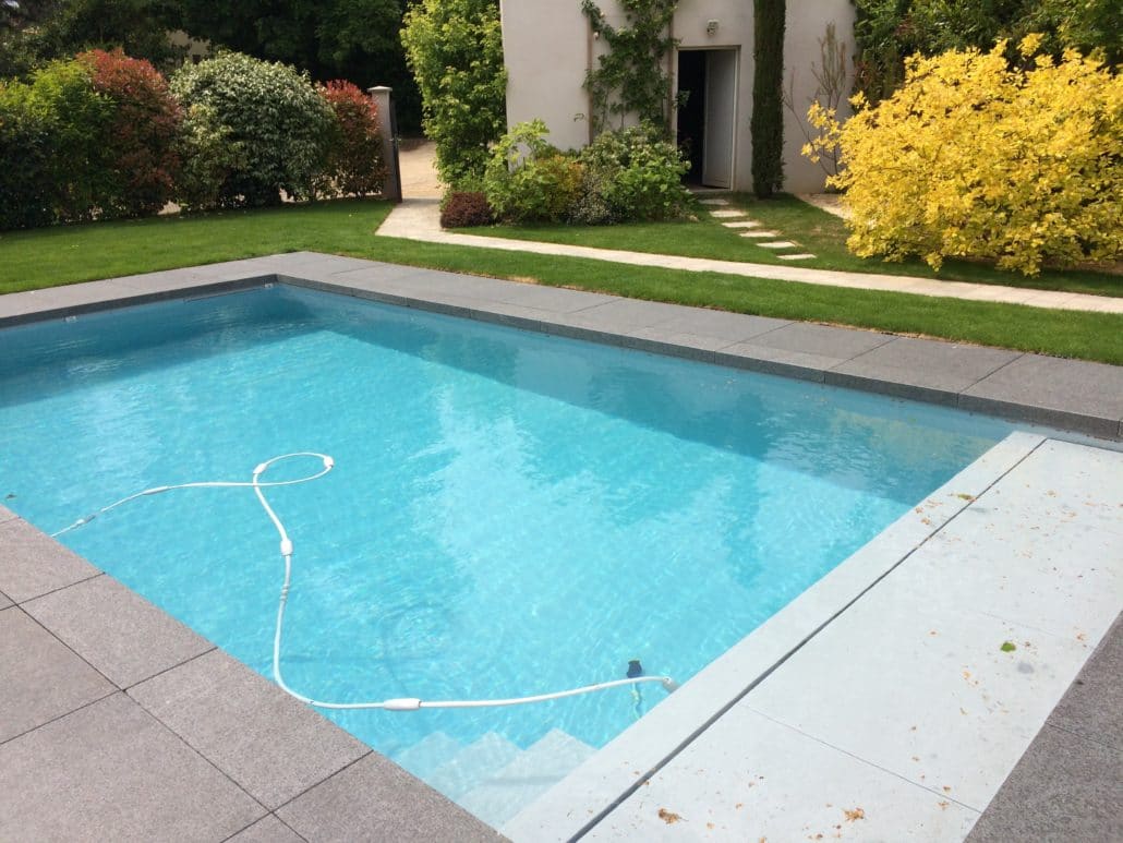 Quel est cet accessoire pour piscine hors-sol idéal pour purifier l'eau cet  été ?